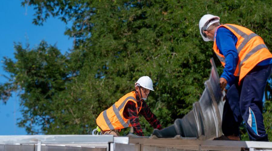 Professional Flat Roofing Installation in Mechanicsville, IA